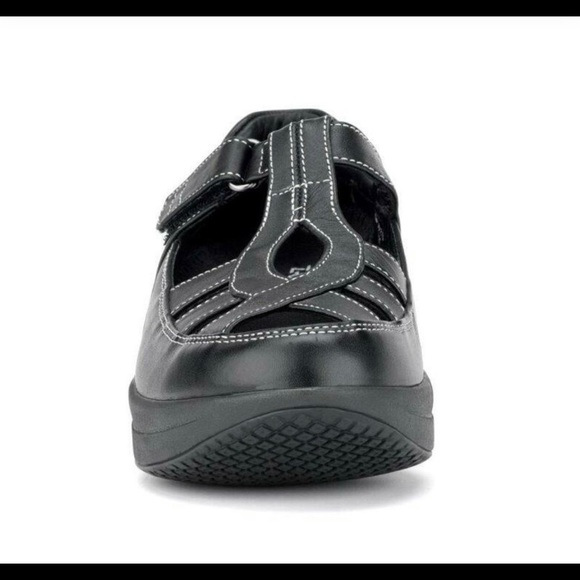 ZCoil Shoes Zcoil Sidewinder Sandalsw Poshmark